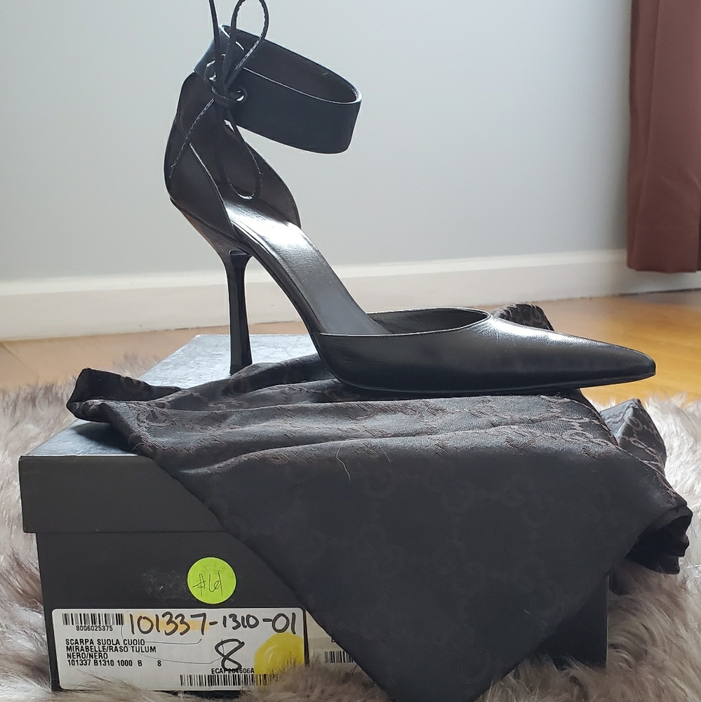 Gucci vintage heels